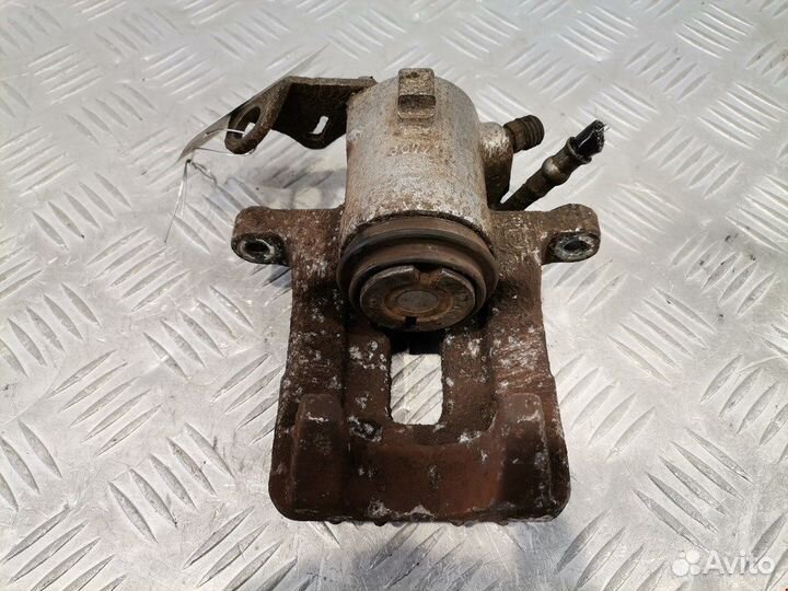 Суппорт задний левый для Volkswagen Golf 4