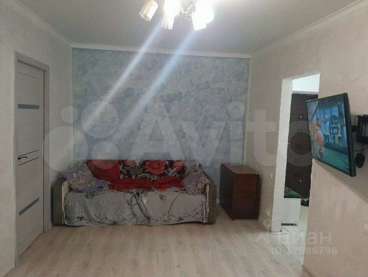 2-к. квартира, 42 м², 4/4 эт.