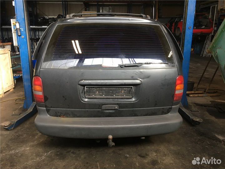 Разбор на запчасти Chrysler Voyager 1996-2000