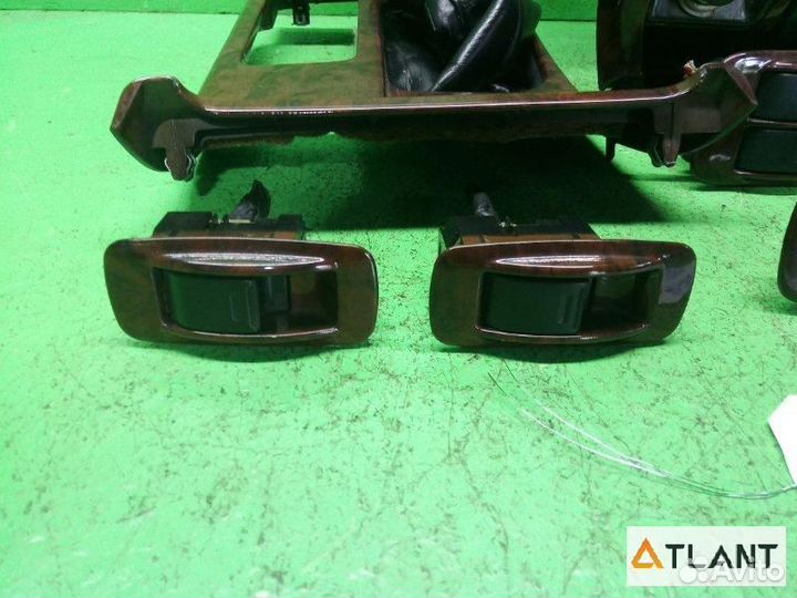 Консоль магнитофона toyota surf