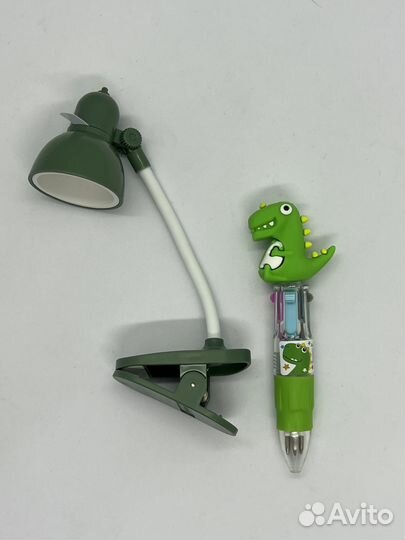 Ручка шариковая автоматическая 10-х цветная с фона