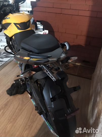 Bajaj pulsar ns 200