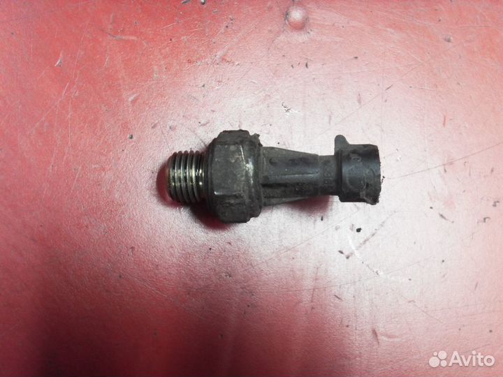 Датчик давления масла 55202374 Fiat Albea Альбеа