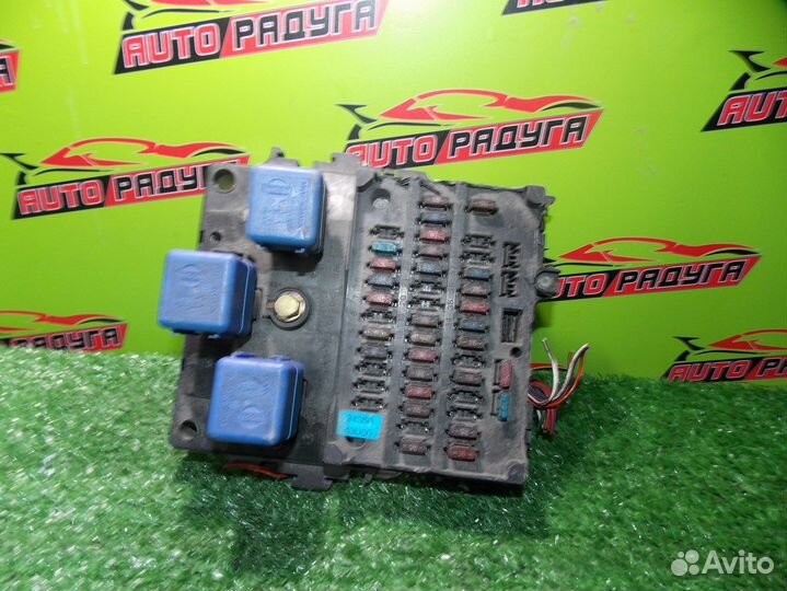 Блок предохранителей nissan A32,HA32,PA32,WA32,WHA