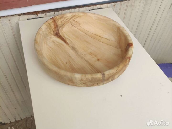 Резные изделия из дерева