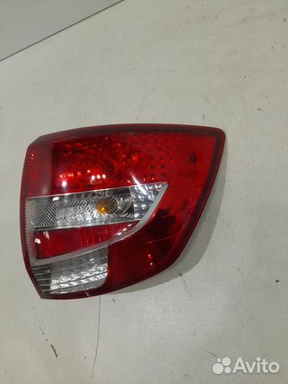 Фонарь правый LADA Granta 1 2011