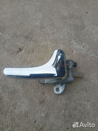 Ручка двери передняя правая внутренняя Volvo S40