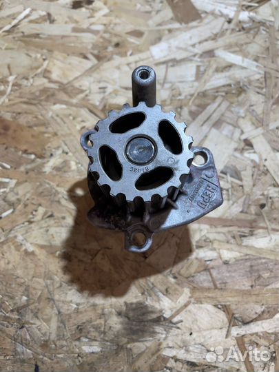 Помпа на volkswagen karawella