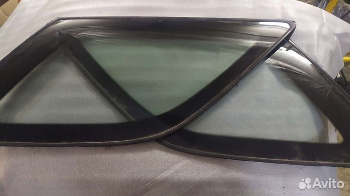Suzuki Esteem универсал задн боков стекла