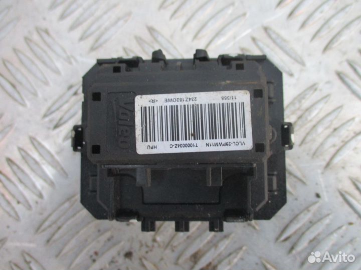 Резистор отопителя Ситроен С4 Б7 2012