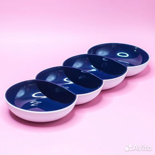 Сервировочный набор чаш с крышками + менажница