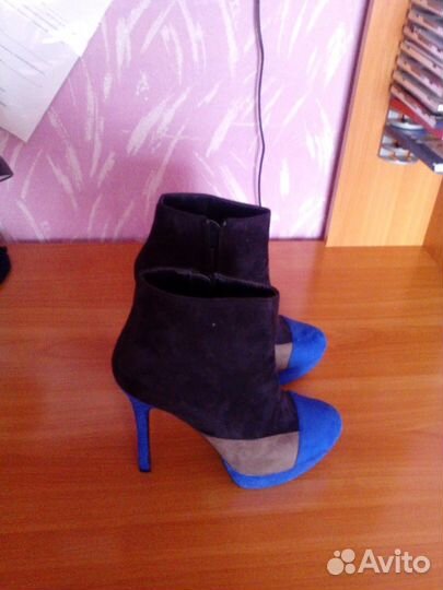 Продаю новые ботильоны