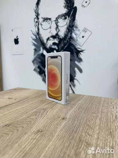 iPhone 12, 64 ГБ