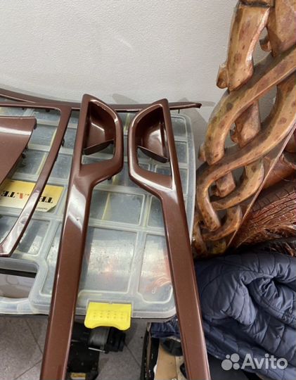 Продам пластик салона Volvo s60