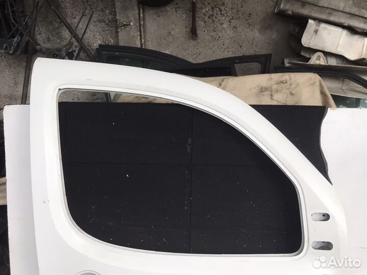 Дверь передняя правая Fiat Doblo