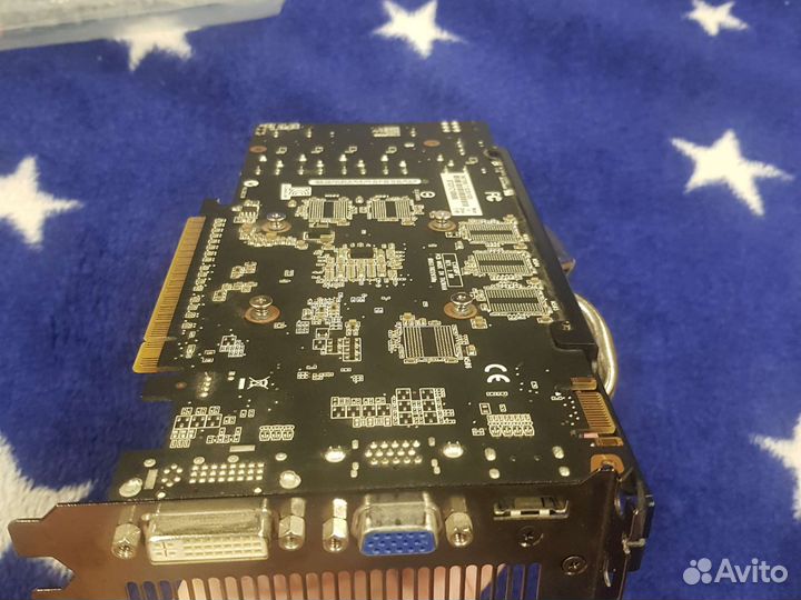 Видеокарта Asus GeForce GTX550 Ti 1Gb