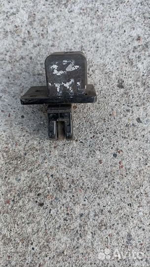 Mercedes w220 замок крышки багажника