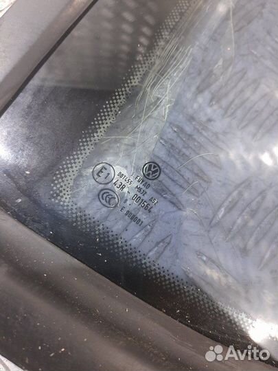 Стекло кузовное заднее левое Volkswagen Tiguan NF