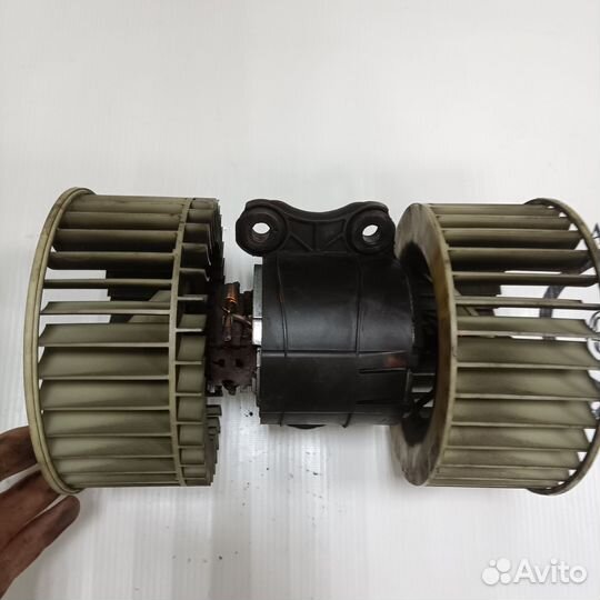 Мотор печки (отопителя) BMW x5 e53