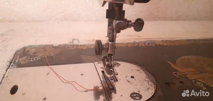 Швейная машинка Зингер
