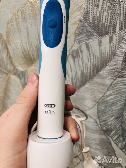 Зубная щетка электрическая