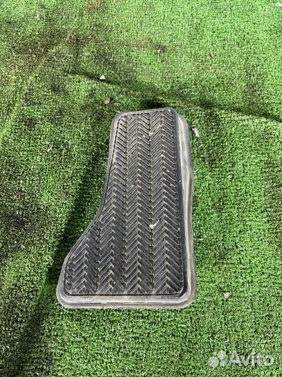 Подножка Toyota Celica ZZT231 2ZZ-GE 2000