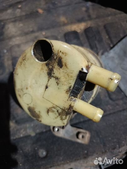 Бачок гур renault logan 1