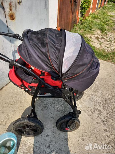 Коляска Zippy Tutis 3 в 1