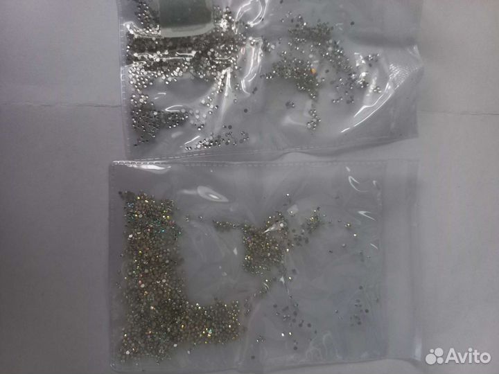 Стразы. Наклейки для ногтей