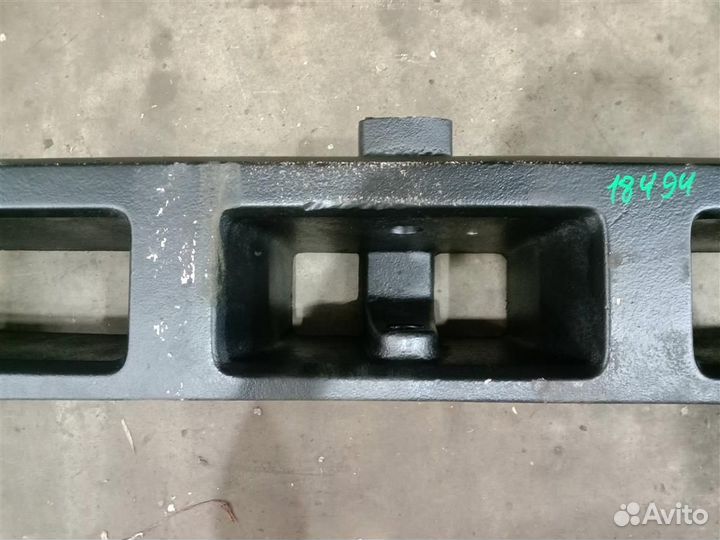 Балка поперечная передняя Volvo FM-truck 21718915