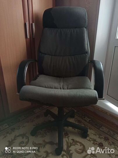 Кресло офисное нужна замена обивки. (Запчасти для