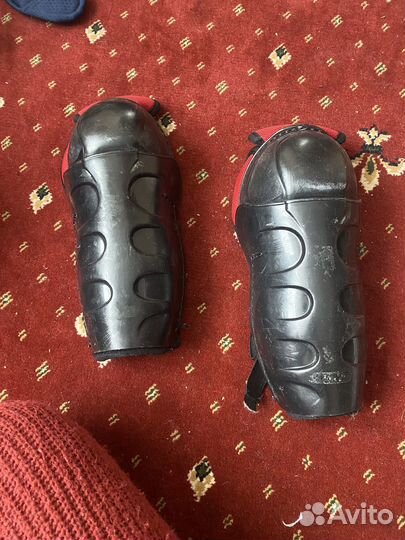 Нагрудник хоккейный