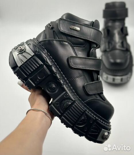 New Rock M-Wall285-C12