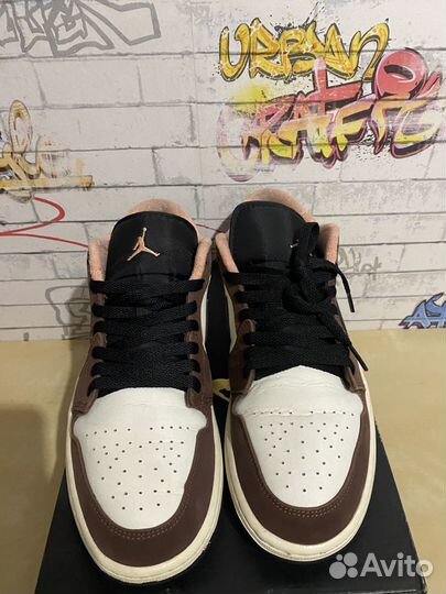 Jordan 1 Low Mocha