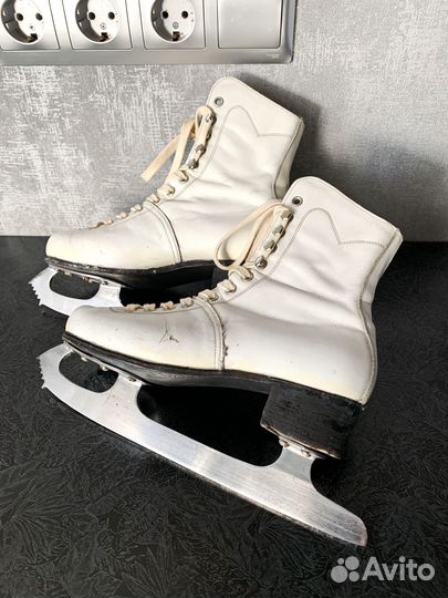 Коньки. Фигурные. Женские