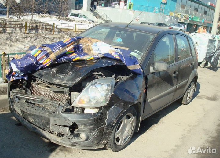 Крыло, Ford Fiesta