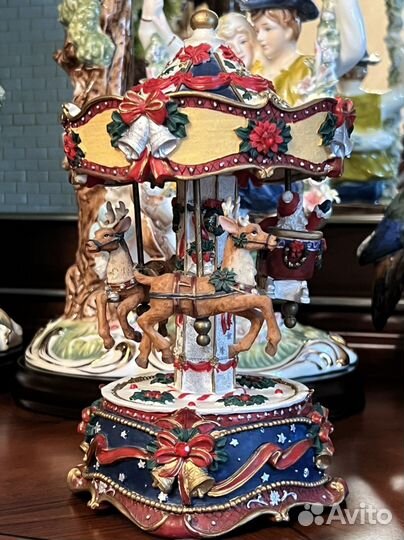 Музыкальная декоративная карусель