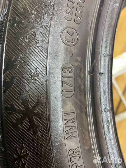 Continental ContiVikingContact 5 215/55 R17