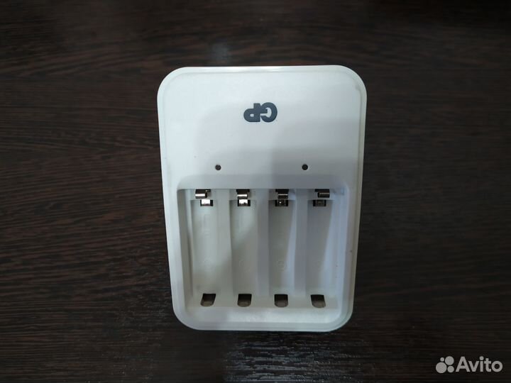 Зарядное устройство для аккумуляторных батареек