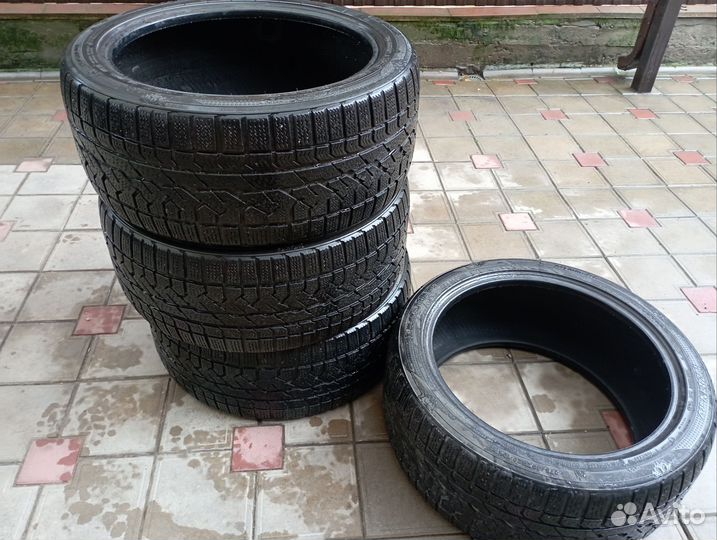 Marshal I'Zen RV KC15 275/40 R20 W