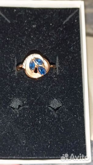 Золотое кольцо с сапфиром 17р