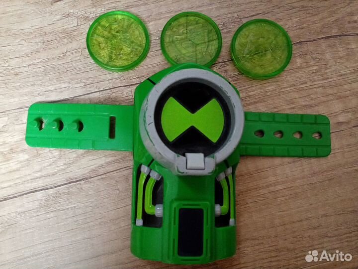 Игрушки Ben 10