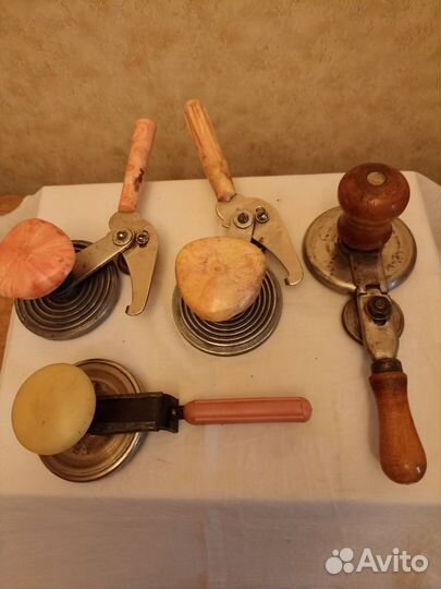 Закаточная машинка для стеклянных банок СССР