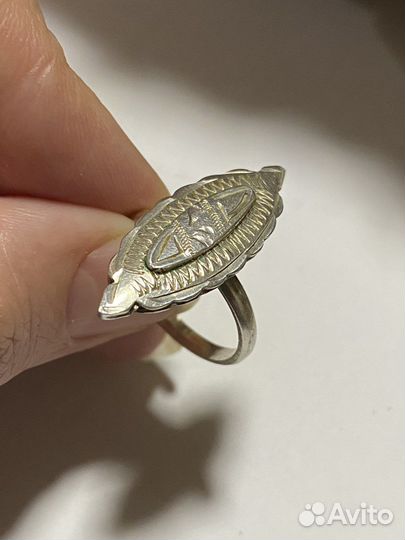 Серебряное кольцо 925 пробы