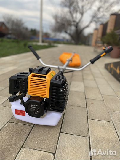 Бензокоса новая