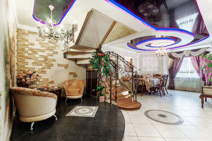 3-к. квартира, 130 м², 14/15 эт.