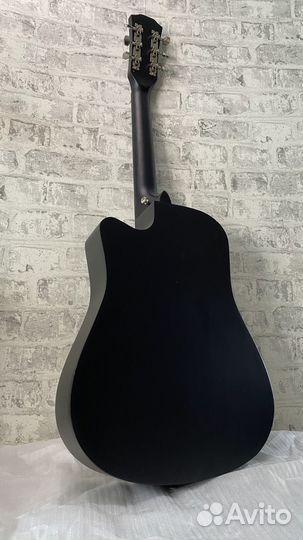 Акустическая гитара