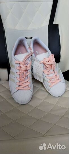 Кроссовки adidas