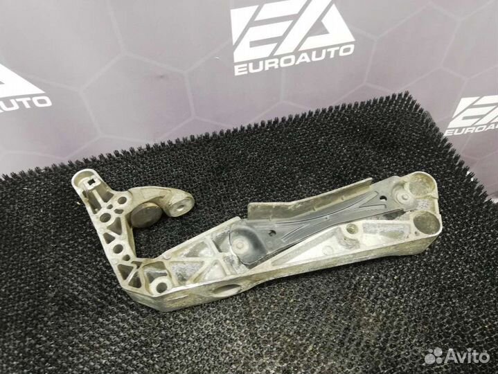 Кронштейн кпп 9485312 BMW 3 G20/G21