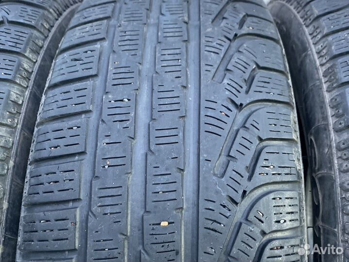 Pirelli Winter Sottozero 210 Serie II 215/60 R17 96H
